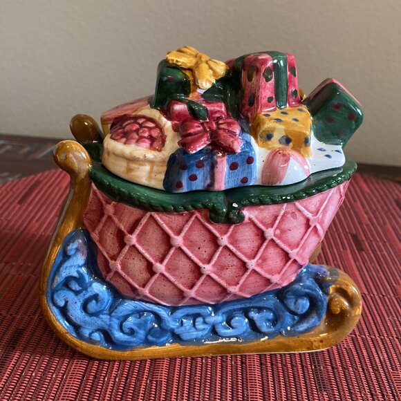 Holiday Ceramic Sleigh Trinket Box or Candy Box - Picture 7 of 14